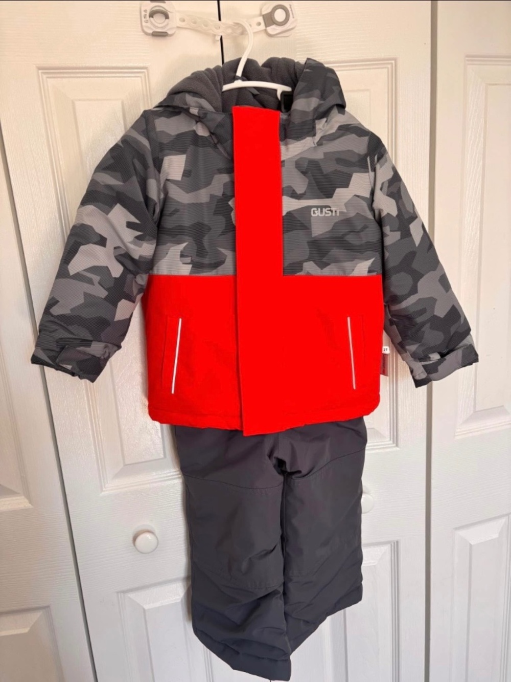 GUSTI 2 piece snow suit